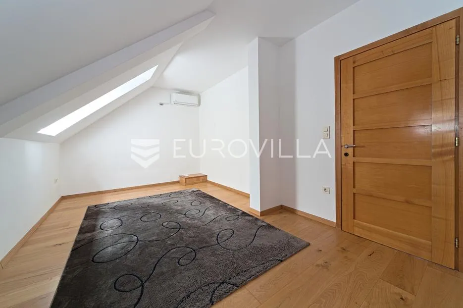osijek, gornji grad, najam, dvoetažni stan uredi 243 m² zatvorenog prostora - slika 4