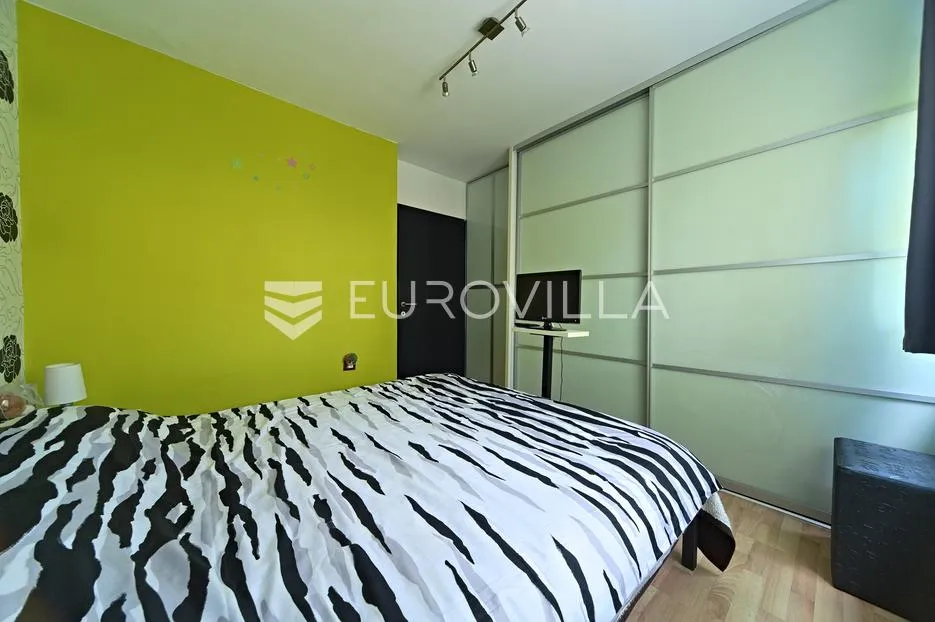osijek, retfala na prodaju potpuno namješten stan 60 m² - slika 12