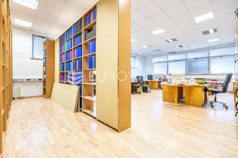zagreb, sesvete poslovni prostor nkp 585 m2 - slika 6