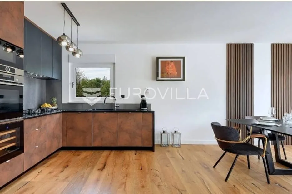 istra, krnica, prekrasna moderna vila od 135 m² na velikoj uređenoj okućnici - slika 12