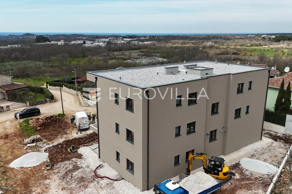istra, poreč, luksuzan stan u prizemlju s 400 m² vrta i pogledom na more - slika 7