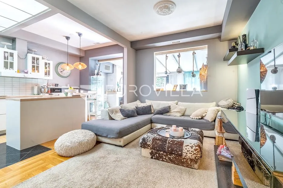 Zaprešić, Kanadsko naselje, kuća u nizu 145 m² - Sjever