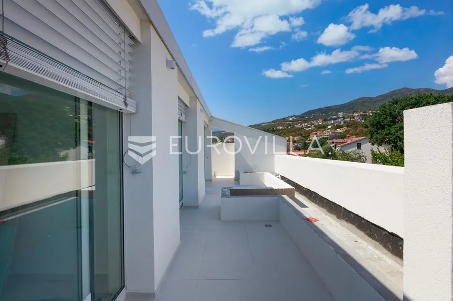 opatija privé, ekskluzivan trosoban penthaus 84 m², bazen, teretana - slika 16
