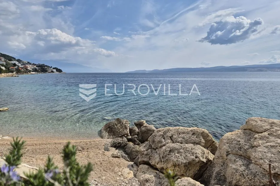 omiš, stanići, eskluzivna vila prvi red uz more - slika 17