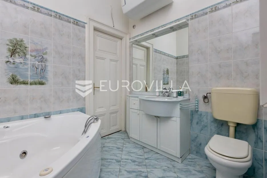 opatija, centar, luksuzan penthouse 220 m² s krovnom terasom i dva parkirna mjesta - slika 24