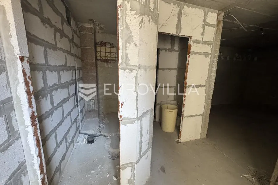 zagreb, sveti duh, roh bau dvoetažni ulični poslovni prostor 96 m2 - slika 7