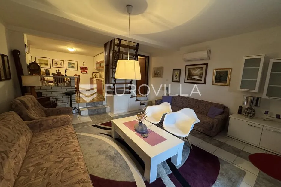 mandićevac, prekrasna vikendica 115 m² sa vinogradom i voćnjakom - slika 16