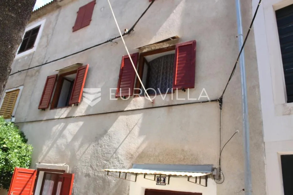 Novigrad zadarski, dalmatinska kamena kuća za adaptaciju 279 m²