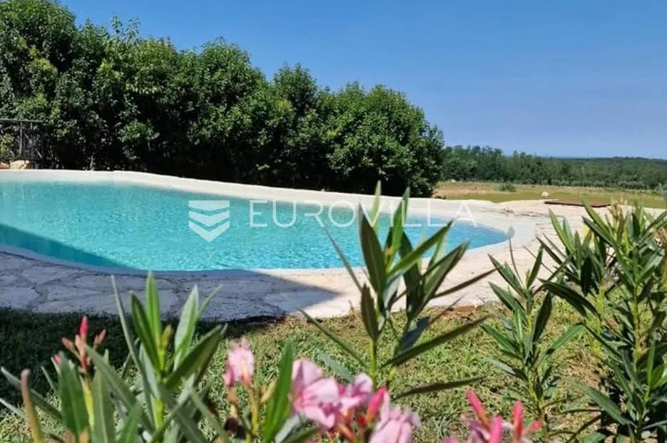 istra, vižinada, kamena vila sa bazenom - slika 5