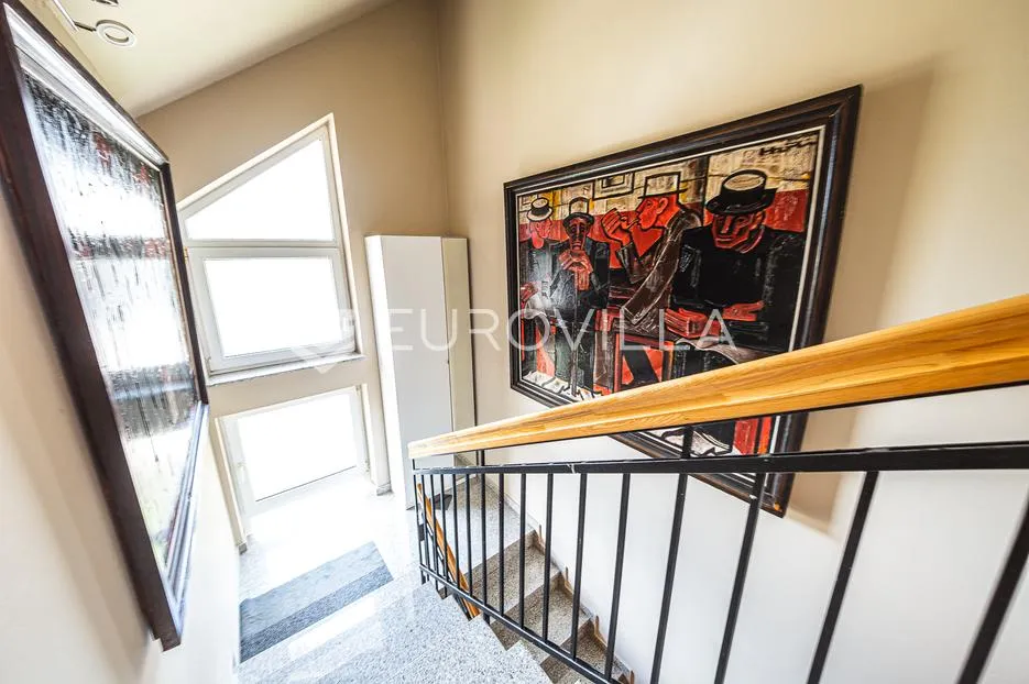 zagreb, maksimir, stambeno, poslovna zgrada 602 m², pomoćni objekt 43 m² - slika 27