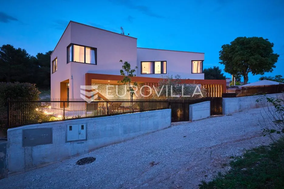 istra, poreč, moderna kuća s bazenom - slika 33