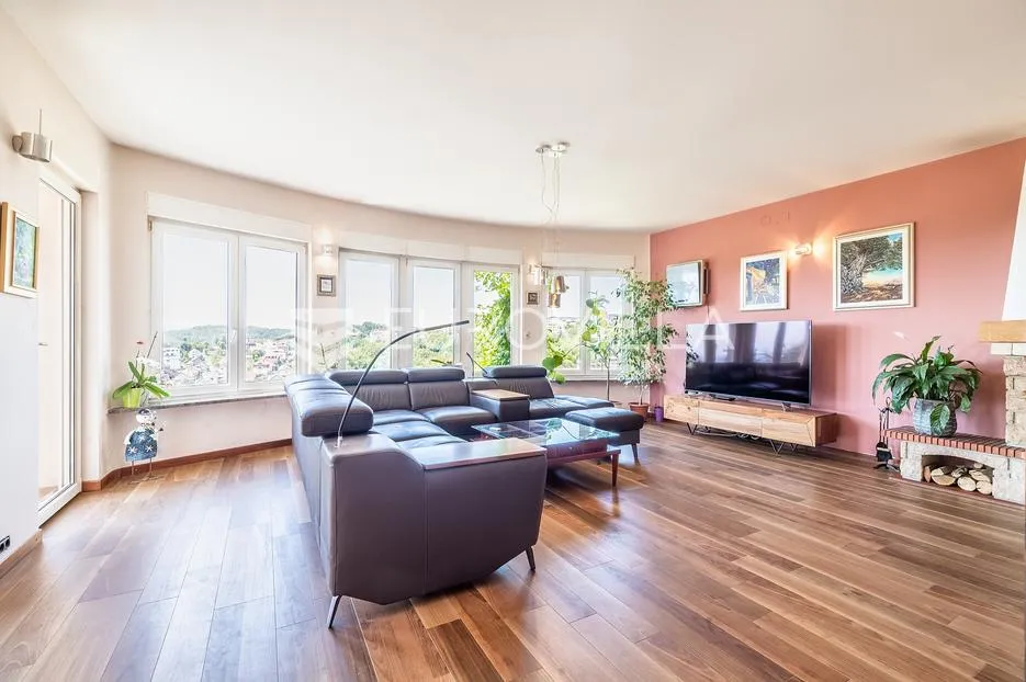 zagreb, vrhovec, atraktivna vila s vrtom i parkingom, 530 m² - slika 12