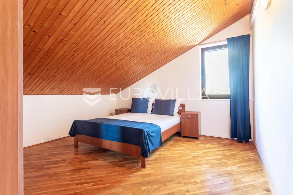 čiovo, lijepa samostojeća kuća s otvorenim pogledom na more - slika 9