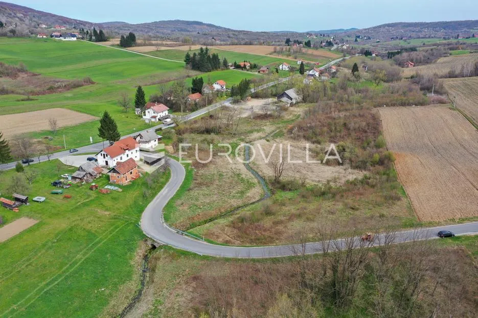rakovica, zemljište 11323 m², odlična lokacija - slika 2