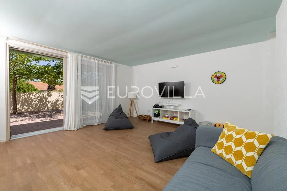 hvar, vrboska, predivna kamena vila u blizini mora - slika 29