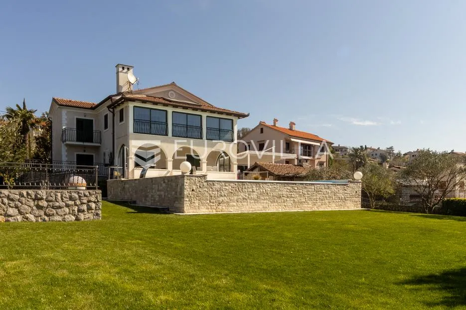 kastav, luksuzna vila s bazenom i panoramskim pogledom na kvarnerski zaljev - slika 8
