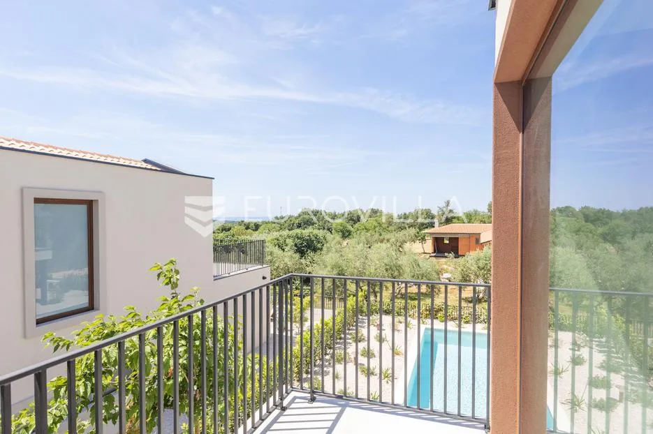 istra, vabriga, vila s pogledom na more i masline - slika 32