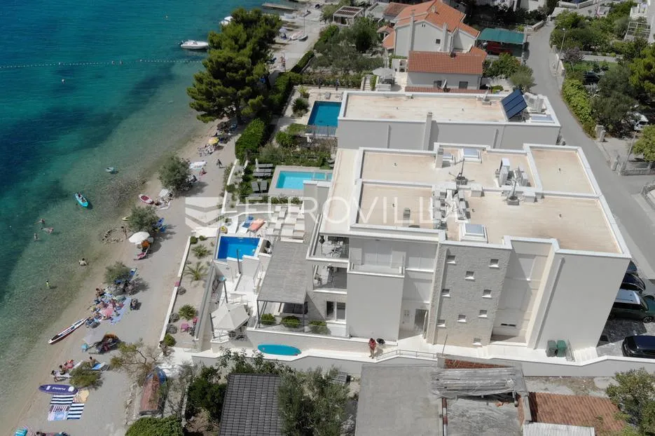 žaborić, prekrasan trosoban stan na samoj plaži, 121,99 m² - slika 32