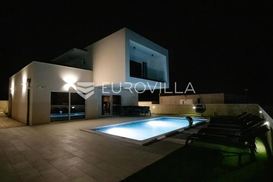 istra, pula, predivna villa s bazenom na mirnoj lokaciji - slika 22
