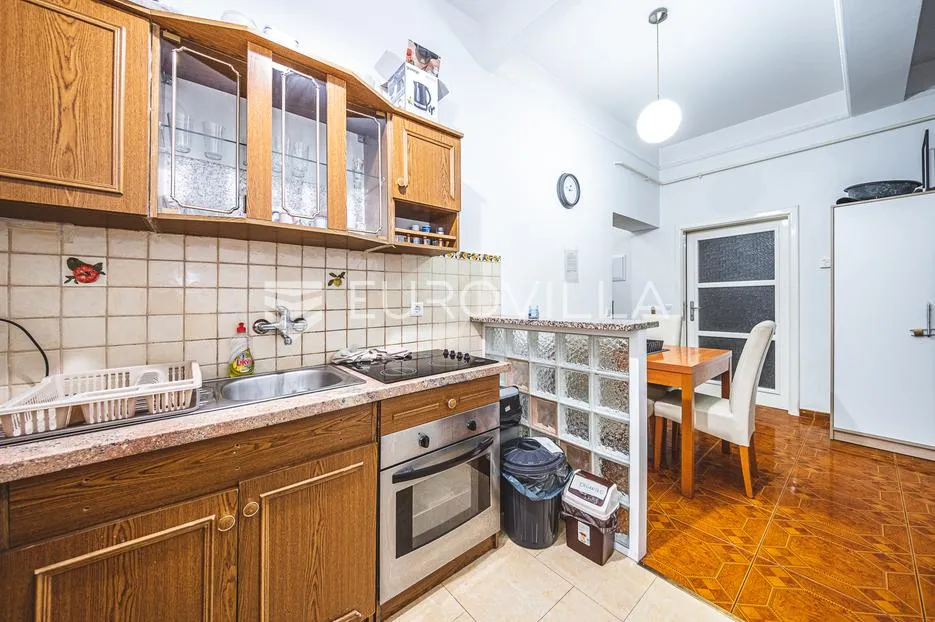 zagreb, donji grad, stan za najam 44 m² u suterenu - slika 7