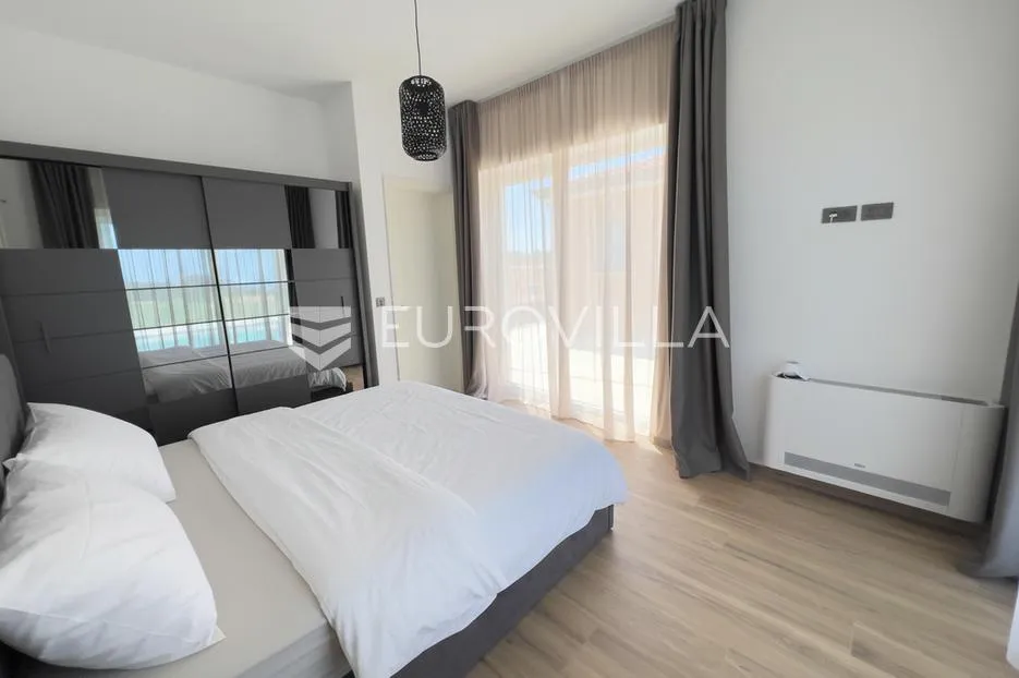 istra, poreč okolica, luksuzna kamena vila s panoramskim pogledom na more - slika 7