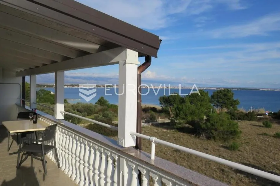 vir, kuća s 5 apartmana i pogledom na more - slika 2