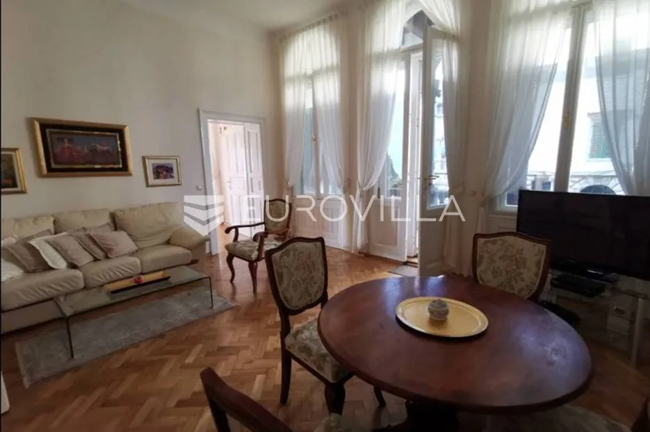 opatija - centar, luksuzan trosoban stan u prekrasnoj vili prvi red do mora, nkp 118 m2 - slika 3