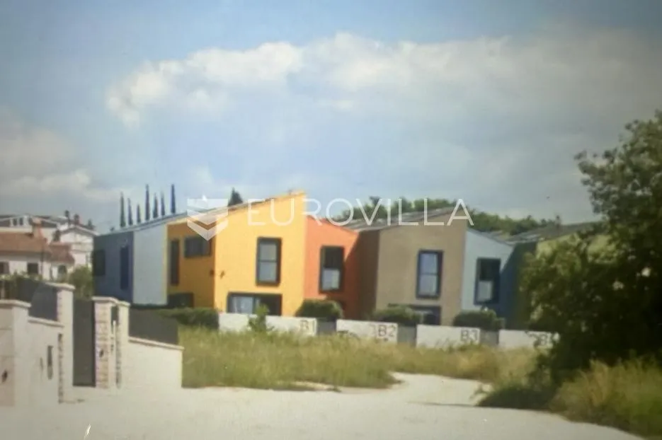 poreč, moderna kuća u nizu a5 s vrtom i bazenom u nkp120 m2 - slika 2