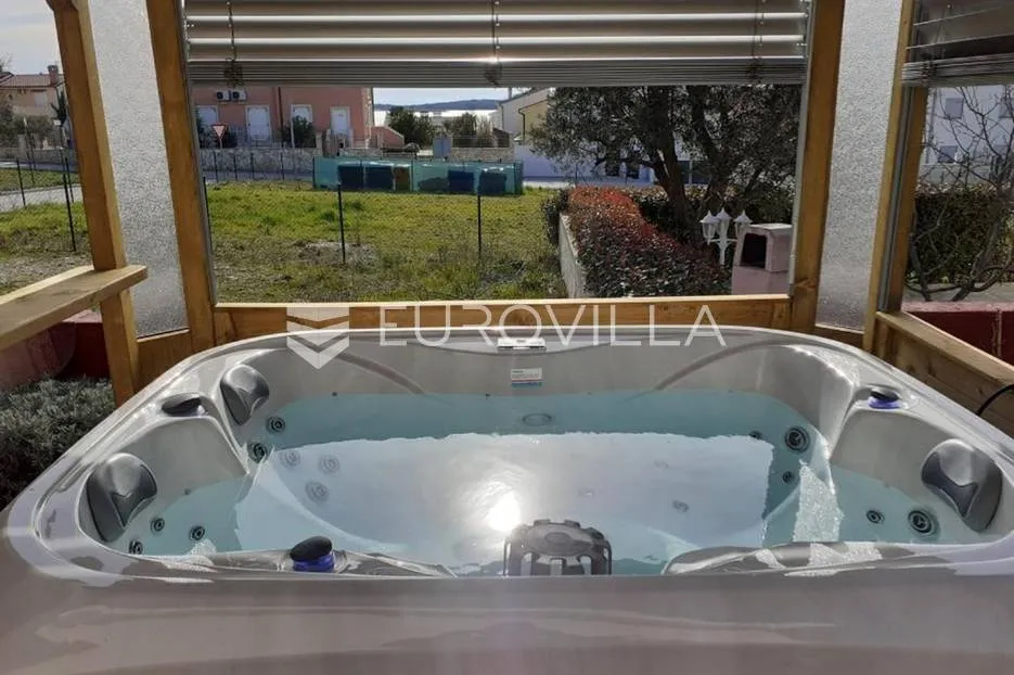 medulin, manja samostojeća kuća nkp 121 m2 na svega 150 m od mora - slika 6