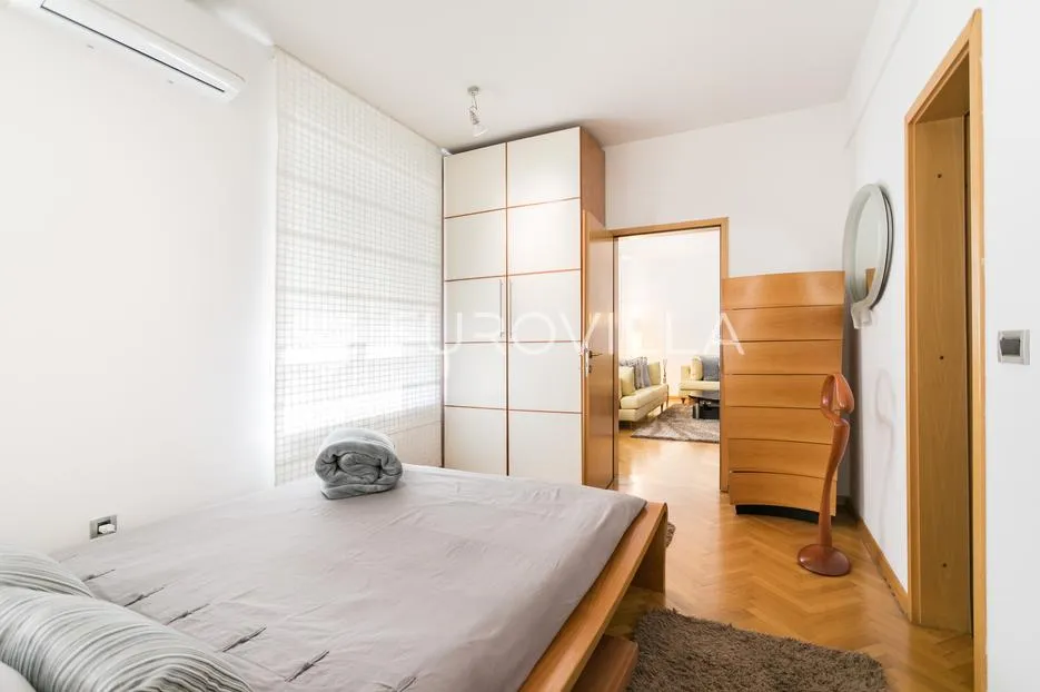 zagreb, maksimir, prekrasan dvoetažni peterosoban stan 202,10 m² - slika 8