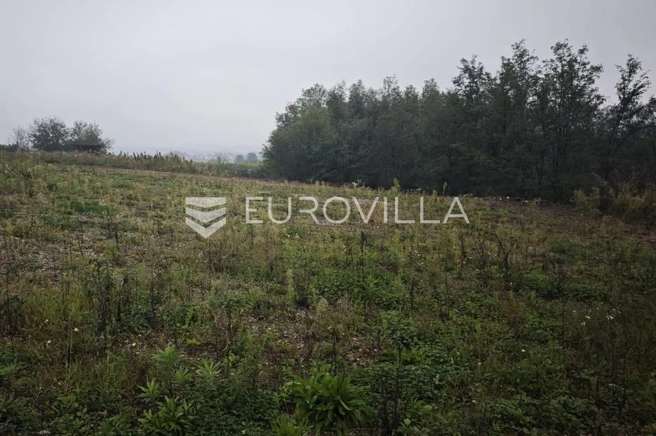 Karlovac, Jelaši, građevinsko zemljište 1000 m2, na mirnoj lokaciji