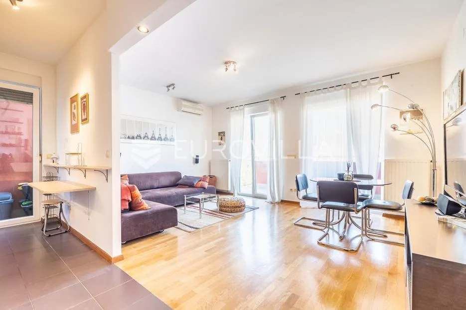Zagreb, Maksimir, moderno uređen dvosoban stan s garažom neto površine 74 m² - Donji Bukovac