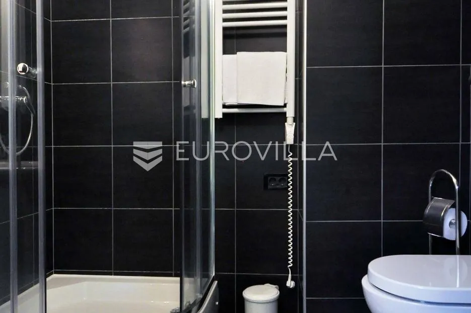 istra, premantura, vezana kuća s dva stana na odličnoj lokaciji, 90 m², uređeno - slika 7