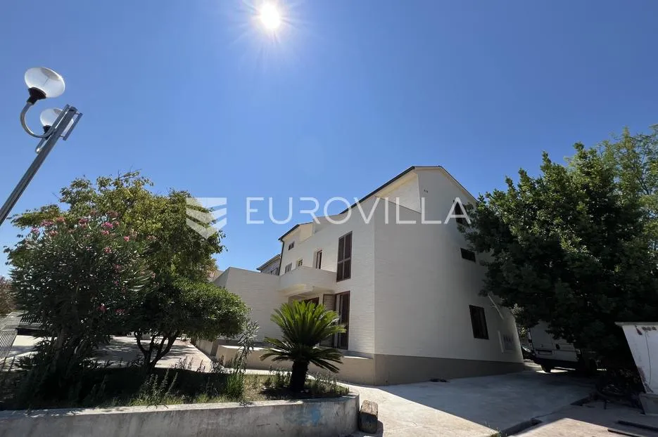 zadar, otok ugljan novogradnja 90 m² prvi red do mora - slika 3