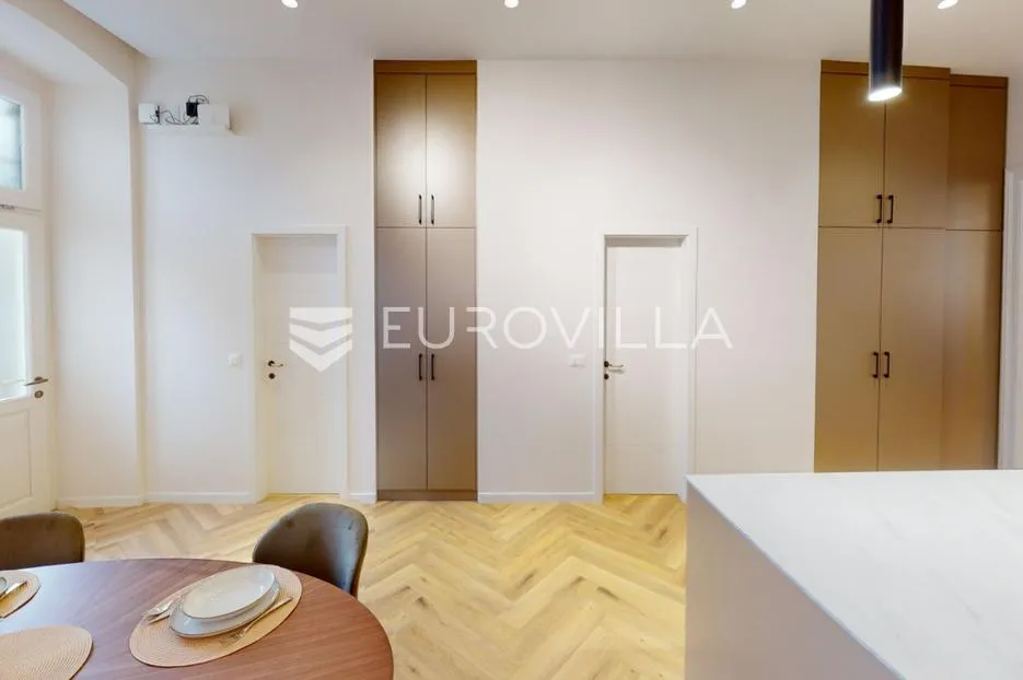 rijeka, sušak, luksuzno uređen trosoban stan, 85 m² - slika 4