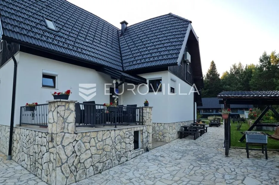 plitvička jezera, korenica, dvije kuće 470 m² - slika 4