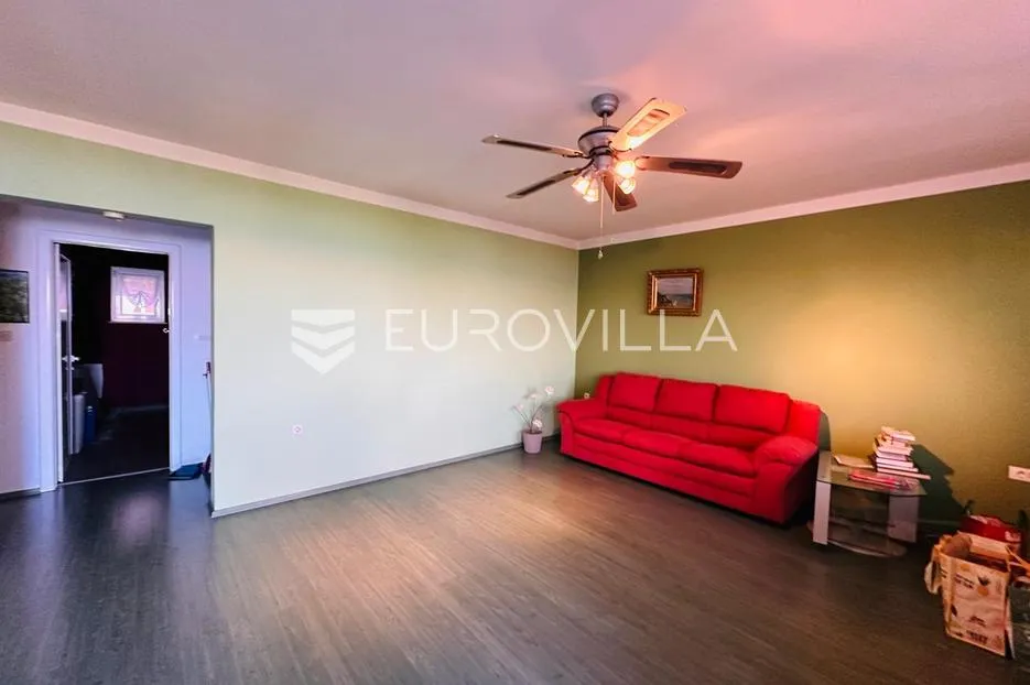 senj, kuća 200 m² s dva odvojena stana na lokaciji blizu mora - slika 4