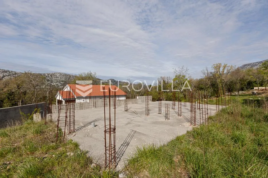 crikvenica, grižane, građevinsko zemljište od 574 m² za započetom gradnjom - slika 5
