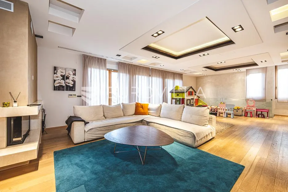 zagreb, gornje prekrižje, ekskluzivna obiteljska vila 376 m² na zemljištu od 704 m² - slika 2