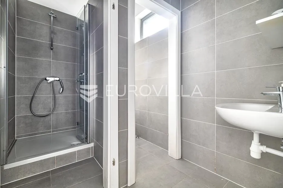 zagreb, špansko, poslovni prostor 206 m² u suterenu zgrade, 2 zasebna ulaza - slika 6