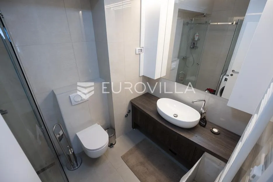 zadar, borik, luksuzan penthouse površine 137,26 m² s terasama na top lokaciji - slika 23