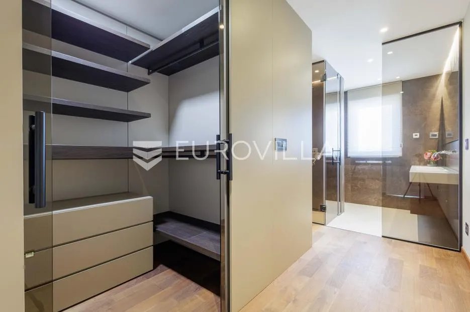 istra, novigrad, luksuzan penthouse 135 m², dvije spavaće sobe, pogled na more, parking - slika 15
