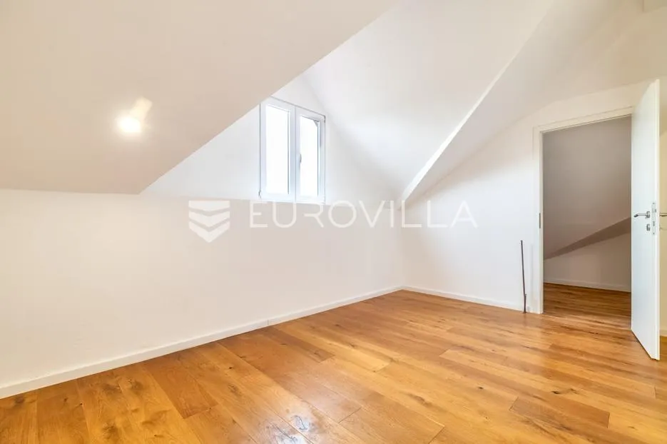 zagreb, odra, dvoetažni četverosobni stan 190 m2 - slika 8