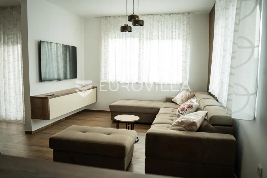 vukovar, mitnica, luksuzan četverosoban stan 102,06 m² - slika 9