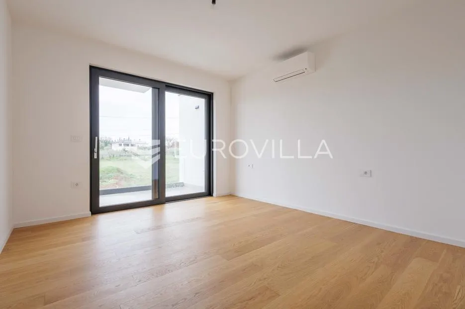 istra, pomer, unikatna, moderna villa 20 m od mora 322 m² - slika 40