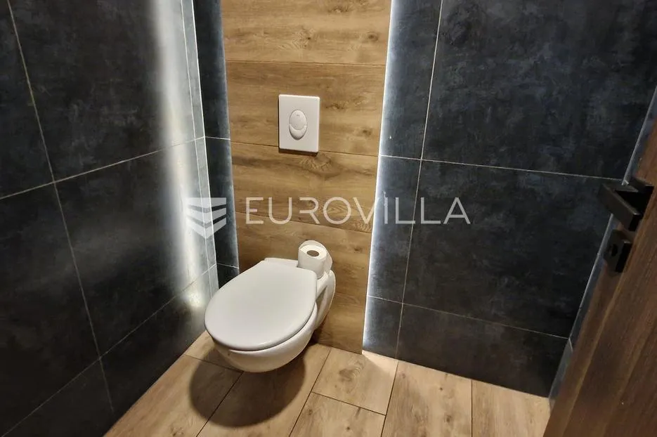 osijek, centar, zakup namještenog lokala površine 110 m² - slika 12