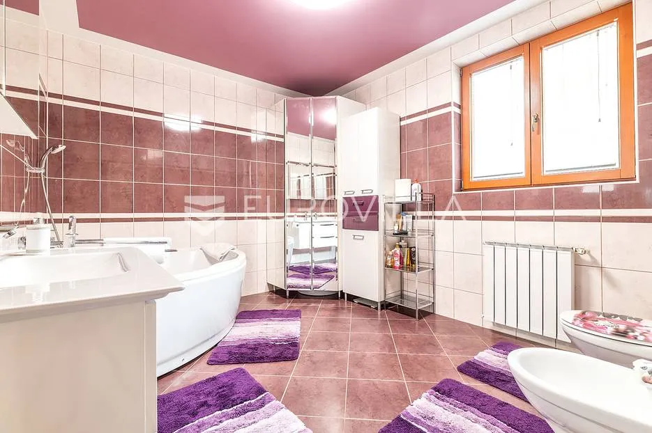 zagreb, pantovčak, uređen četverosoban 200 m2 - slika 6