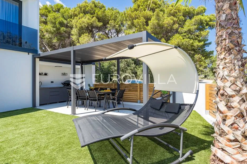 istra, medulin, prekrasna moderna dvojna vila 220 m² - slika 127