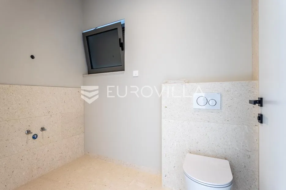 vodice, luksuzan trosoban penthouse, 157,59 m² s panoramskim pogledom na more i prostranim terasama - slika 11