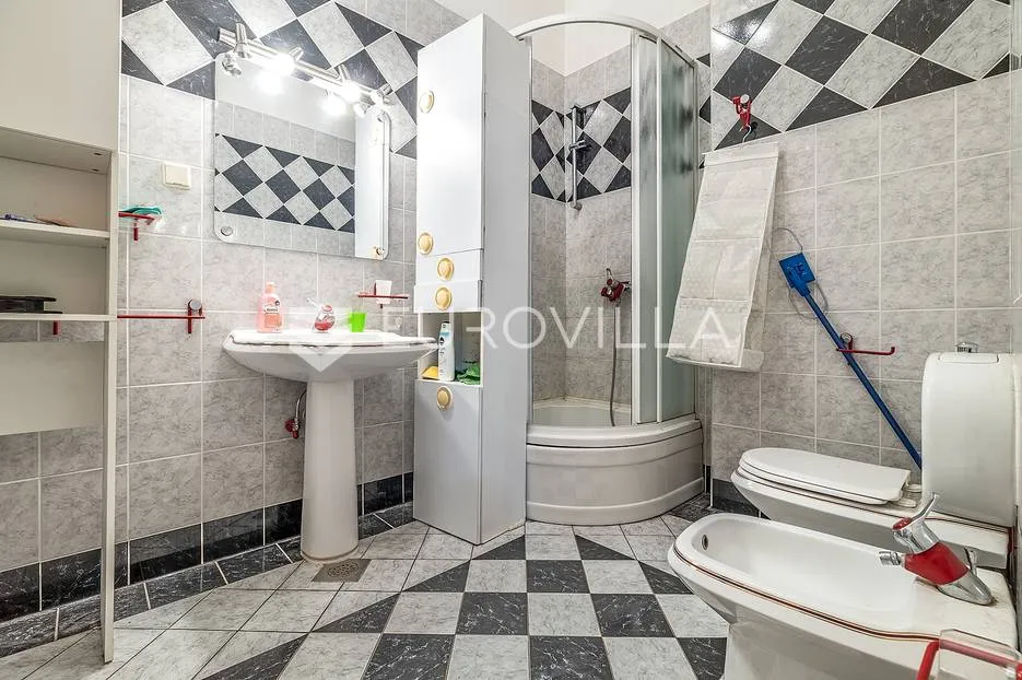 zagreb, donji grad, ilica višesoban stan nkp 191 m2 - slika 13